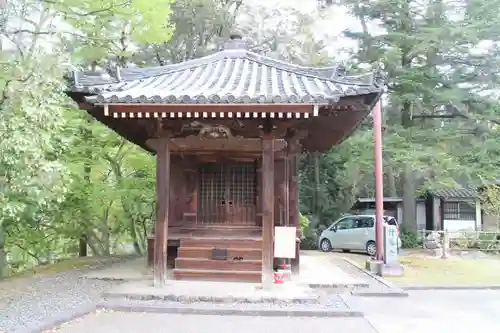 東大寺行基堂の本殿