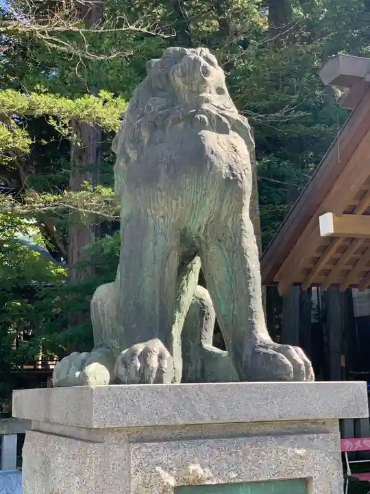 諏訪大社の狛犬