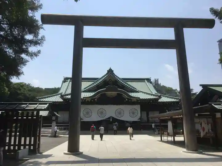靖國神社の本殿・本堂