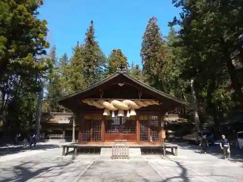 諏訪大社下社春宮(長野県)