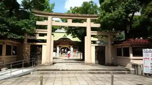 坐摩神社の鳥居