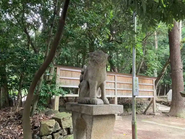 東臺神社の狛犬