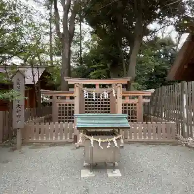 伊勢山皇大神宮の{uncategorized: "未分類", other: "その他", undefined: "問題あり", building: "その他建物", grave: "お墓", sacred_gate: "鳥居", guardian: "狛犬", statue: "像", buddha: "仏像", history: "歴史", nature: "自然", garden: "庭園", animal: "動物", pagoda: "塔", temizu: "手水舎", mountain_gate: "山門・神門", sanctuary: "本殿・本堂", subordinate: "末社・摂社", art: "芸術", scenery: "景色", jizo: "地蔵", ema: "絵馬", goshuin: "御朱印", omikuji: "おみくじ", items: "授与品その他", amulet: "お守り", goshuincho: "御朱印帳", eats: "食事", festival: "お祭り", votive_dance: "神楽", shichigosan: "七五三参", wedding: "結婚式", experience: "体験その他", initially: "初詣", around: "周辺", anti_infection: "感染症対策"}