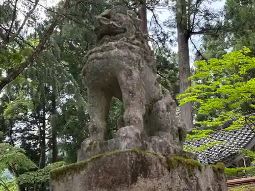 雄山神社中宮祈願殿(富山県)
