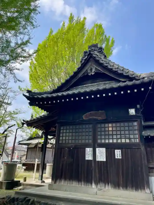 千形神社の{uncategorized: "未分類", other: "その他", undefined: "問題あり", building: "その他建物", grave: "お墓", sacred_gate: "鳥居", guardian: "狛犬", statue: "像", buddha: "仏像", history: "歴史", nature: "自然", garden: "庭園", animal: "動物", pagoda: "塔", temizu: "手水舎", mountain_gate: "山門・神門", sanctuary: "本殿・本堂", subordinate: "末社・摂社", art: "芸術", scenery: "景色", jizo: "地蔵", ema: "絵馬", goshuin: "御朱印", omikuji: "おみくじ", items: "授与品その他", amulet: "お守り", goshuincho: "御朱印帳", eats: "食事", festival: "お祭り", votive_dance: "神楽", shichigosan: "七五三参", wedding: "結婚式", experience: "体験その他", initially: "初詣", around: "周辺", anti_infection: "感染症対策"}