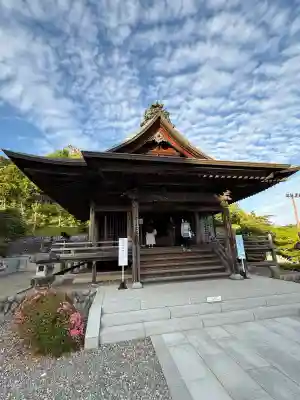 尊永寺の{uncategorized: "未分類", other: "その他", undefined: "問題あり", building: "その他建物", grave: "お墓", sacred_gate: "鳥居", guardian: "狛犬", statue: "像", buddha: "仏像", history: "歴史", nature: "自然", garden: "庭園", animal: "動物", pagoda: "塔", temizu: "手水舎", mountain_gate: "山門・神門", sanctuary: "本殿・本堂", subordinate: "末社・摂社", art: "芸術", scenery: "景色", jizo: "地蔵", ema: "絵馬", goshuin: "御朱印", omikuji: "おみくじ", items: "授与品その他", amulet: "お守り", goshuincho: "御朱印帳", eats: "食事", festival: "お祭り", votive_dance: "神楽", shichigosan: "七五三参", wedding: "結婚式", experience: "体験その他", initially: "初詣", around: "周辺", anti_infection: "感染症対策"}