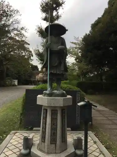 高野山真言宗海龍山本泉寺増徳院の像