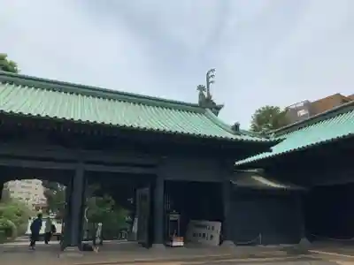 湯島聖堂の山門・神門