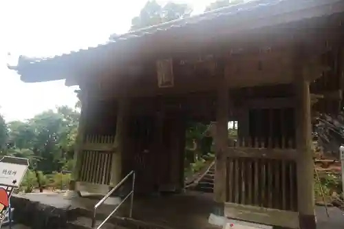 禅師峰寺の山門