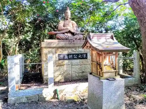 法山寺の像