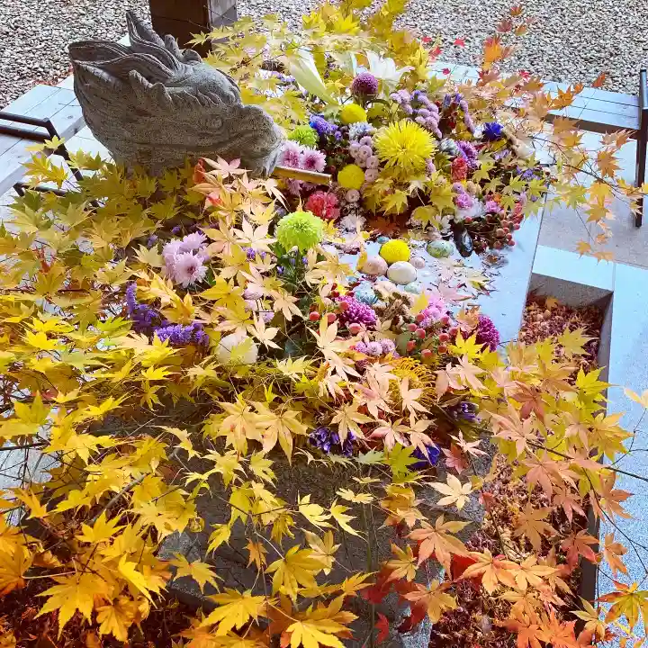 滑川神社 - 仕事と子どもの守り神の手水舎