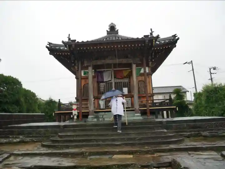 国分寺の本殿・本堂