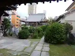 蓮生寺の本殿