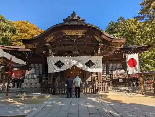 武田神社の本殿・本堂