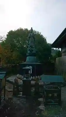 正暦寺の像