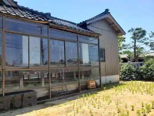 須田神社の本殿