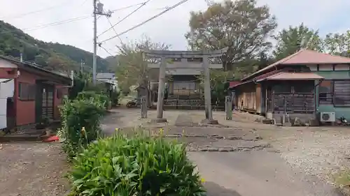 熊野神社（中里）の鳥居