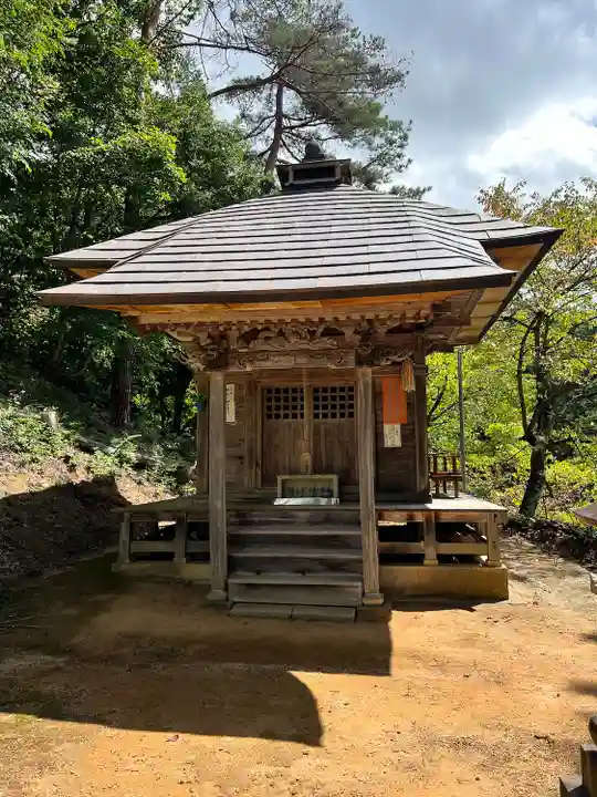 岡応寺(山形県)