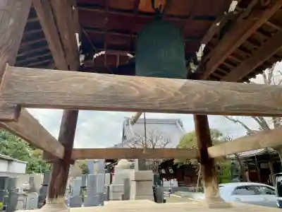 永稱寺の{uncategorized: "未分類", other: "その他", undefined: "問題あり", building: "その他建物", grave: "お墓", sacred_gate: "鳥居", guardian: "狛犬", statue: "像", buddha: "仏像", history: "歴史", nature: "自然", garden: "庭園", animal: "動物", pagoda: "塔", temizu: "手水舎", mountain_gate: "山門・神門", sanctuary: "本殿・本堂", subordinate: "末社・摂社", art: "芸術", scenery: "景色", jizo: "地蔵", ema: "絵馬", goshuin: "御朱印", omikuji: "おみくじ", items: "授与品その他", amulet: "お守り", goshuincho: "御朱印帳", eats: "食事", festival: "お祭り", votive_dance: "神楽", shichigosan: "七五三参", wedding: "結婚式", experience: "体験その他", initially: "初詣", around: "周辺", anti_infection: "感染症対策"}