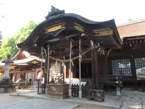 武田神社の本殿・本堂