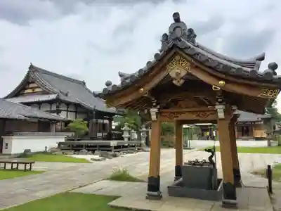 南蔵院の手水舎