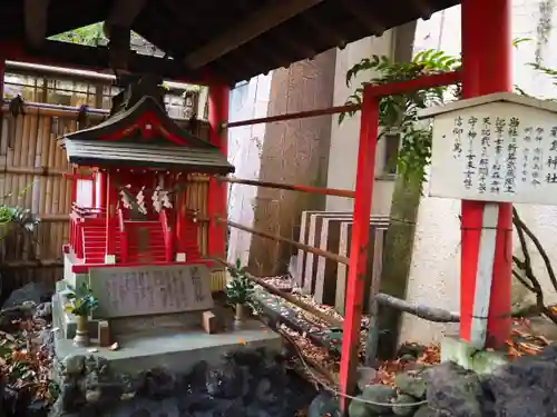 子安神社の末社・摂社