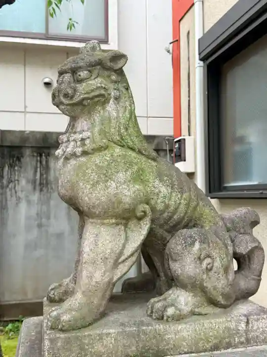 吉原神社の{uncategorized: "未分類", other: "その他", undefined: "問題あり", building: "その他建物", grave: "お墓", sacred_gate: "鳥居", guardian: "狛犬", statue: "像", buddha: "仏像", history: "歴史", nature: "自然", garden: "庭園", animal: "動物", pagoda: "塔", temizu: "手水舎", mountain_gate: "山門・神門", sanctuary: "本殿・本堂", subordinate: "末社・摂社", art: "芸術", scenery: "景色", jizo: "地蔵", ema: "絵馬", goshuin: "御朱印", omikuji: "おみくじ", items: "授与品その他", amulet: "お守り", goshuincho: "御朱印帳", eats: "食事", festival: "お祭り", votive_dance: "神楽", shichigosan: "七五三参", wedding: "結婚式", experience: "体験その他", initially: "初詣", around: "周辺", anti_infection: "感染症対策"}