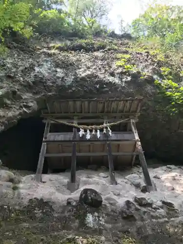 岩屋神社の末社