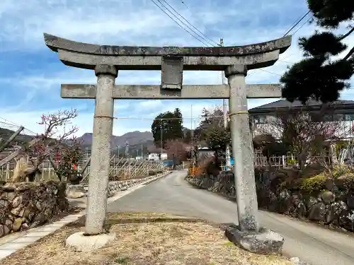 中牧神社の鳥居