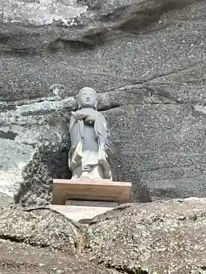 日本寺の{uncategorized: "未分類", other: "その他", undefined: "問題あり", building: "その他建物", grave: "お墓", sacred_gate: "鳥居", guardian: "狛犬", statue: "像", buddha: "仏像", history: "歴史", nature: "自然", garden: "庭園", animal: "動物", pagoda: "塔", temizu: "手水舎", mountain_gate: "山門・神門", sanctuary: "本殿・本堂", subordinate: "末社・摂社", art: "芸術", scenery: "景色", jizo: "地蔵", ema: "絵馬", goshuin: "御朱印", omikuji: "おみくじ", items: "授与品その他", amulet: "お守り", goshuincho: "御朱印帳", eats: "食事", festival: "お祭り", votive_dance: "神楽", shichigosan: "七五三参", wedding: "結婚式", experience: "体験その他", initially: "初詣", around: "周辺", anti_infection: "感染症対策"}