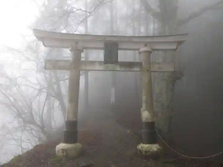 三峯神社奥宮(埼玉県)