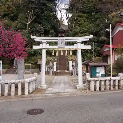 白旗神社（品濃白旗神社）の鳥居