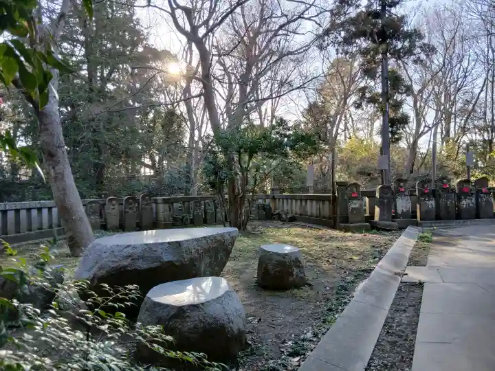 金蔵寺の{uncategorized: "未分類", other: "その他", undefined: "問題あり", building: "その他建物", grave: "お墓", sacred_gate: "鳥居", guardian: "狛犬", statue: "像", buddha: "仏像", history: "歴史", nature: "自然", garden: "庭園", animal: "動物", pagoda: "塔", temizu: "手水舎", mountain_gate: "山門・神門", sanctuary: "本殿・本堂", subordinate: "末社・摂社", art: "芸術", scenery: "景色", jizo: "地蔵", ema: "絵馬", goshuin: "御朱印", omikuji: "おみくじ", items: "授与品その他", amulet: "お守り", goshuincho: "御朱印帳", eats: "食事", festival: "お祭り", votive_dance: "神楽", shichigosan: "七五三参", wedding: "結婚式", experience: "体験その他", initially: "初詣", around: "周辺", anti_infection: "感染症対策"}
