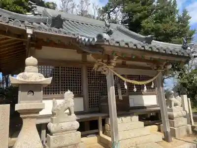 西濱神社の{uncategorized: "未分類", other: "その他", undefined: "問題あり", building: "その他建物", grave: "お墓", sacred_gate: "鳥居", guardian: "狛犬", statue: "像", buddha: "仏像", history: "歴史", nature: "自然", garden: "庭園", animal: "動物", pagoda: "塔", temizu: "手水舎", mountain_gate: "山門・神門", sanctuary: "本殿・本堂", subordinate: "末社・摂社", art: "芸術", scenery: "景色", jizo: "地蔵", ema: "絵馬", goshuin: "御朱印", omikuji: "おみくじ", items: "授与品その他", amulet: "お守り", goshuincho: "御朱印帳", eats: "食事", festival: "お祭り", votive_dance: "神楽", shichigosan: "七五三参", wedding: "結婚式", experience: "体験その他", initially: "初詣", around: "周辺", anti_infection: "感染症対策"}