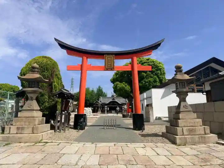 姫嶋神社の{uncategorized: "未分類", other: "その他", undefined: "問題あり", building: "その他建物", grave: "お墓", sacred_gate: "鳥居", guardian: "狛犬", statue: "像", buddha: "仏像", history: "歴史", nature: "自然", garden: "庭園", animal: "動物", pagoda: "塔", temizu: "手水舎", mountain_gate: "山門・神門", sanctuary: "本殿・本堂", subordinate: "末社・摂社", art: "芸術", scenery: "景色", jizo: "地蔵", ema: "絵馬", goshuin: "御朱印", omikuji: "おみくじ", items: "授与品その他", amulet: "お守り", goshuincho: "御朱印帳", eats: "食事", festival: "お祭り", votive_dance: "神楽", shichigosan: "七五三参", wedding: "結婚式", experience: "体験その他", initially: "初詣", around: "周辺", anti_infection: "感染症対策"}