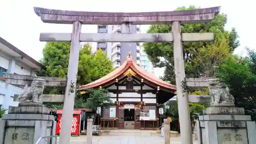 三輪神社の鳥居