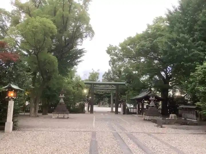 溝旗神社(肇國神社)の庭園