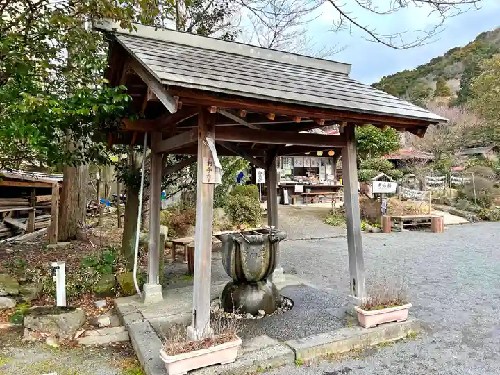 雲仙温泉神社の手水舎