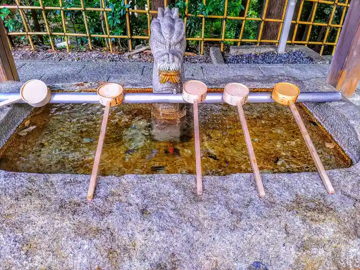 日吉神社(上社)の手水舎