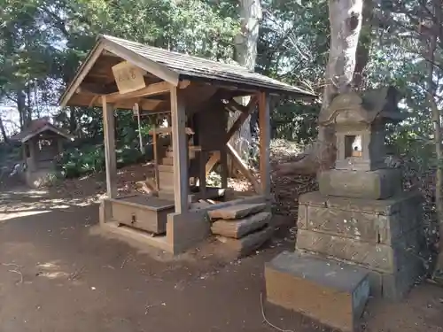 鳥見神社の末社