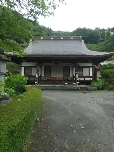 玉泉寺の本殿