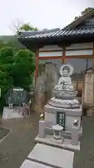 法樹寺の像