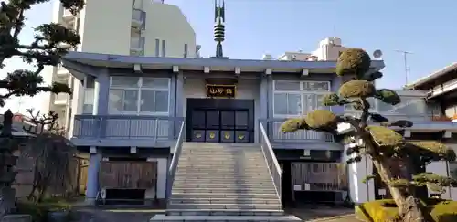 世尊寺の本殿・本堂