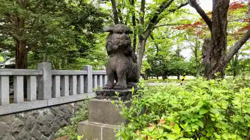 彌彦神社　(伊夜日子神社)の狛犬