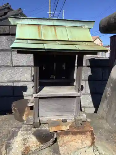 稲荷神社、他不明社　五郎丸初生地　山神の末社・摂社