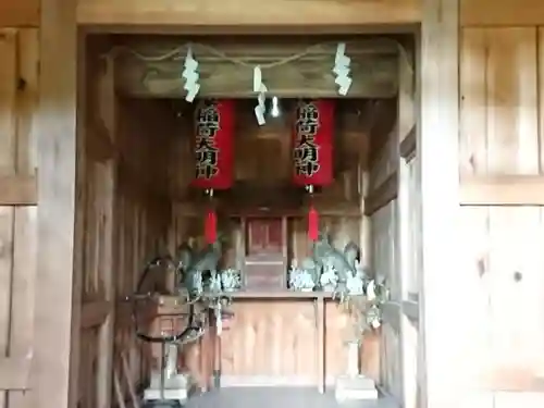 丸塚稲荷神社の本殿・本堂