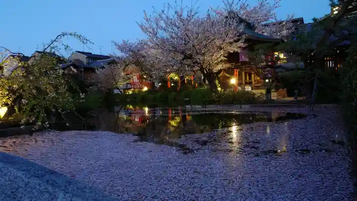 神泉苑の{uncategorized: "未分類", other: "その他", undefined: "問題あり", building: "その他建物", grave: "お墓", sacred_gate: "鳥居", guardian: "狛犬", statue: "像", buddha: "仏像", history: "歴史", nature: "自然", garden: "庭園", animal: "動物", pagoda: "塔", temizu: "手水舎", mountain_gate: "山門・神門", sanctuary: "本殿・本堂", subordinate: "末社・摂社", art: "芸術", scenery: "景色", jizo: "地蔵", ema: "絵馬", goshuin: "御朱印", omikuji: "おみくじ", items: "授与品その他", amulet: "お守り", goshuincho: "御朱印帳", eats: "食事", festival: "お祭り", votive_dance: "神楽", shichigosan: "七五三参", wedding: "結婚式", experience: "体験その他", initially: "初詣", around: "周辺", anti_infection: "感染症対策"}