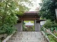 二伝寺(ニ傳寺)の山門・神門