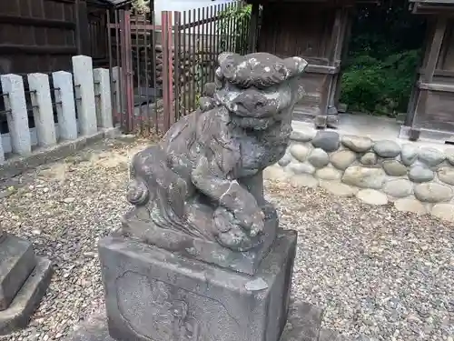 東海市熊野神社の狛犬