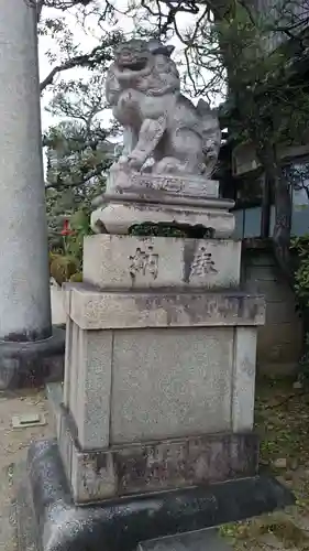 西院春日神社の狛犬